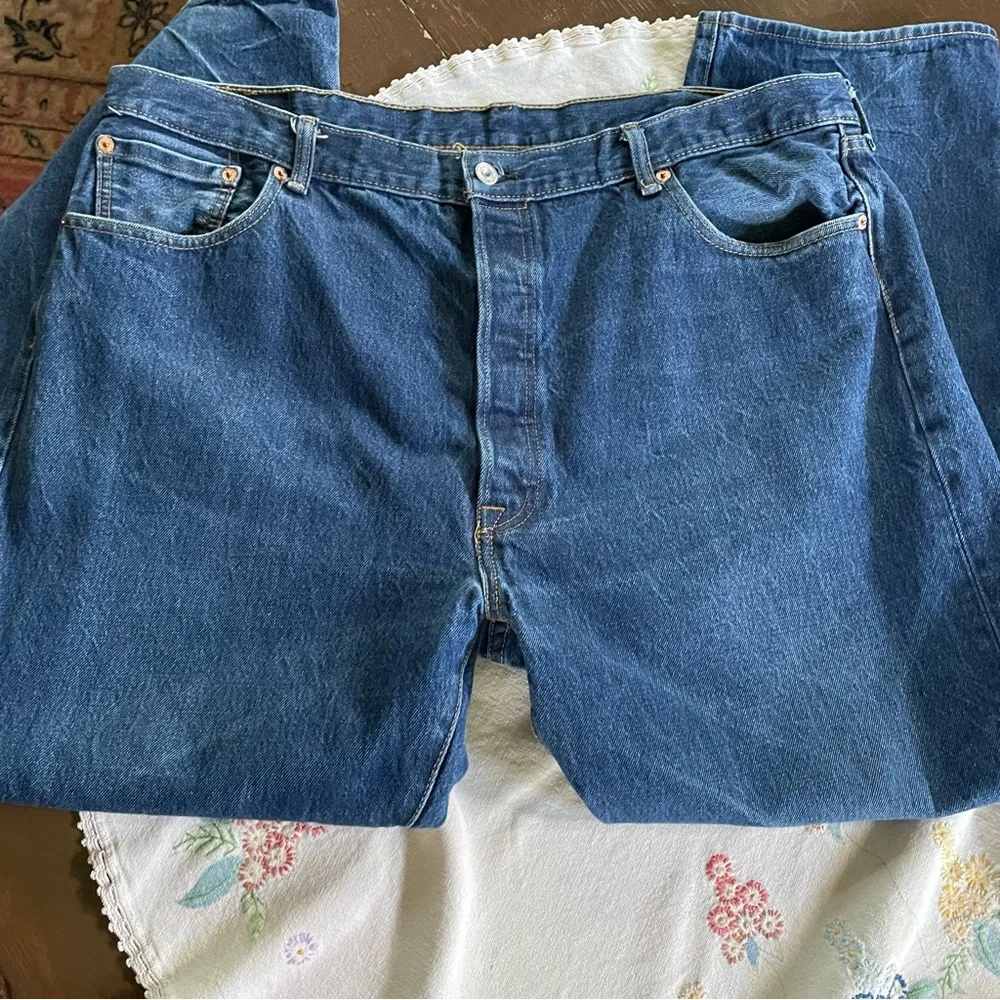 Levi's 501 Button Closure Straight Leg Work Jeans. 100% Cotton. Size W44x L30